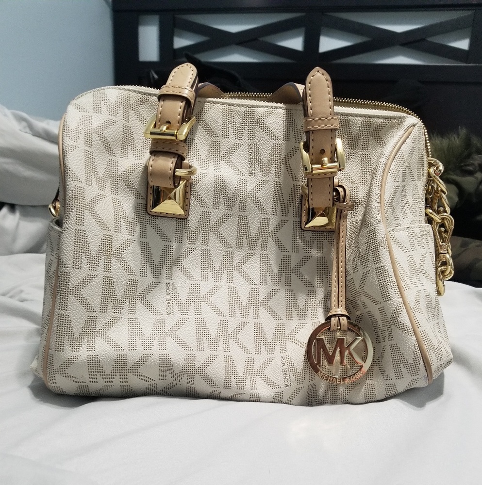 MK Cross body bag
